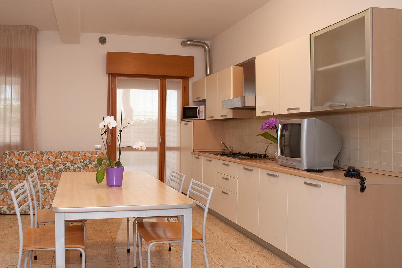 Residence Ca D'Oro Lido di Jesolo Bagian luar foto